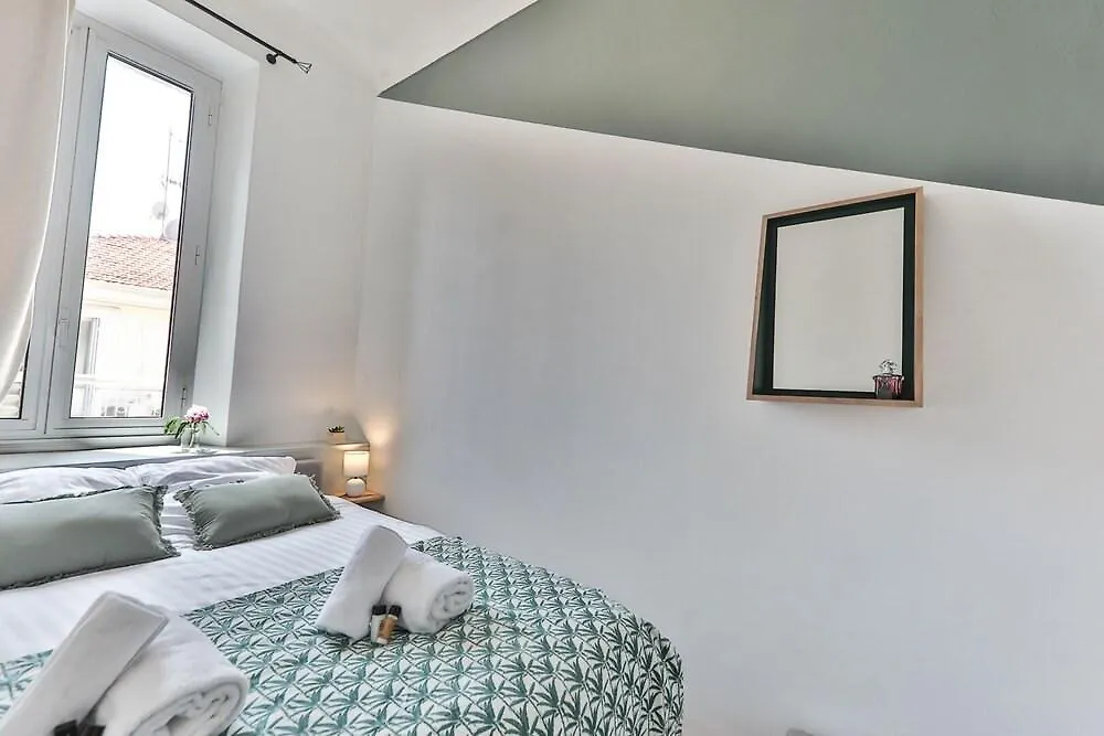 Hous-It - Cannes Gambetta 0*,  France